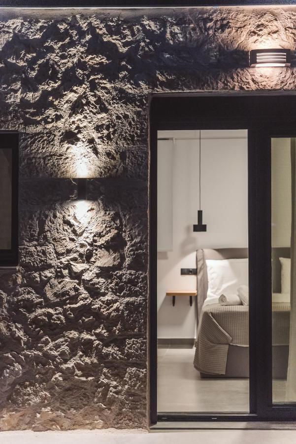 Nemesis Luxury Villas Apolpaina Екстериор снимка