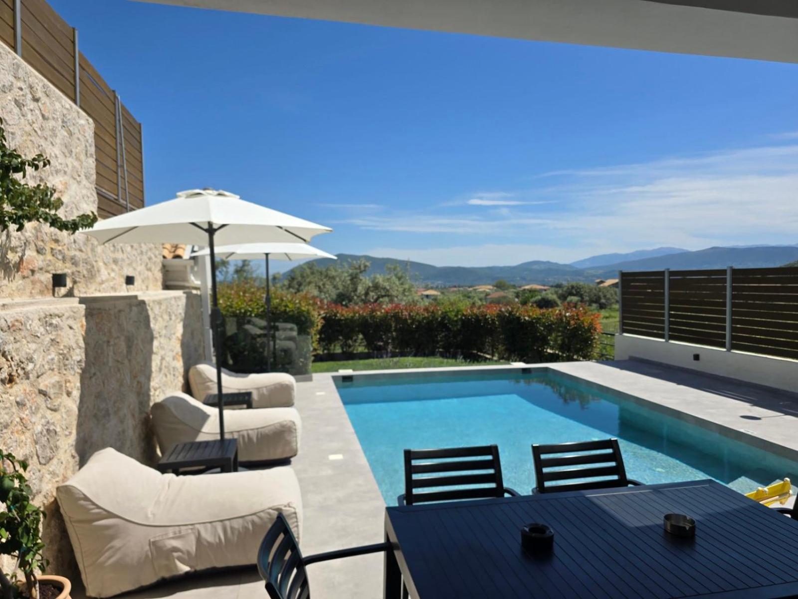 Nemesis Luxury Villas Apolpaina Екстериор снимка